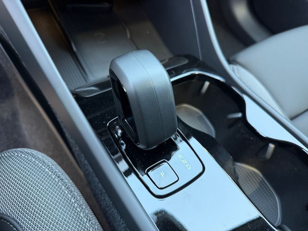 2026 Volvo EX40 Single Motor Extended Range Plus