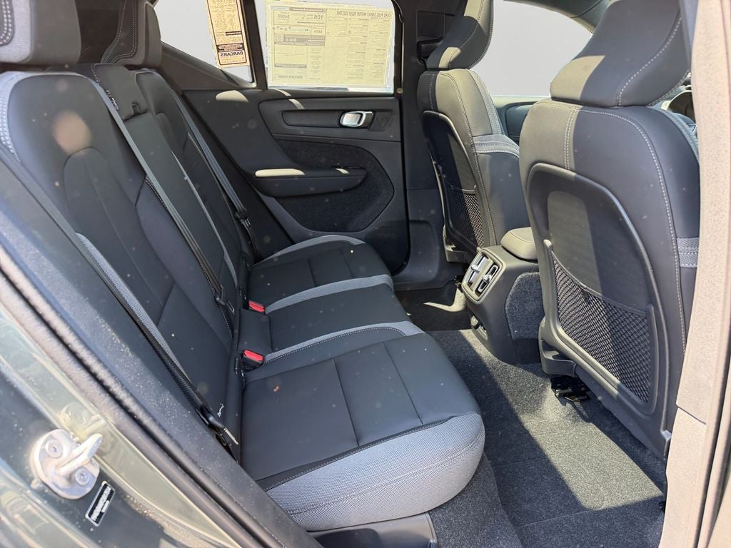 2026 Volvo EX40 Single Motor Extended Range Plus