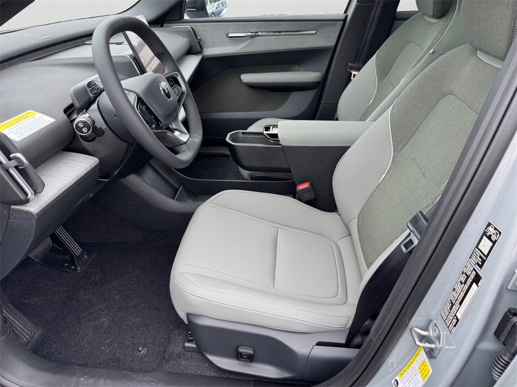 2025 Volvo EX30 Twin Motor Performance Plus