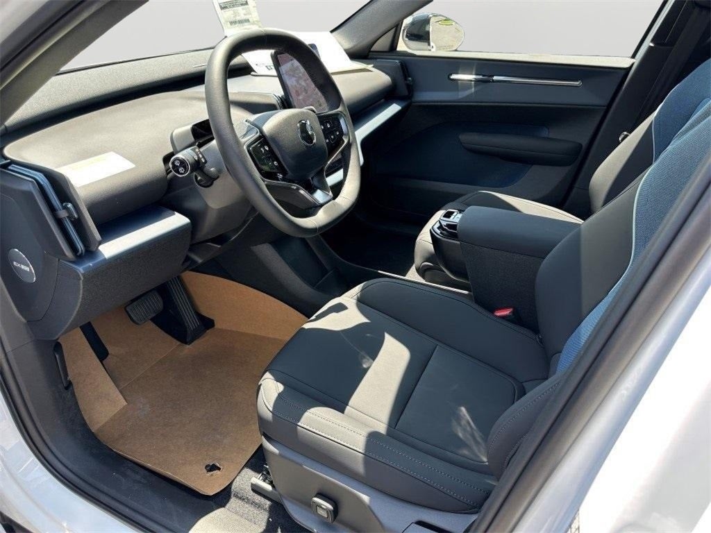 2025 Volvo EX30 Plus Twin Motor Performance