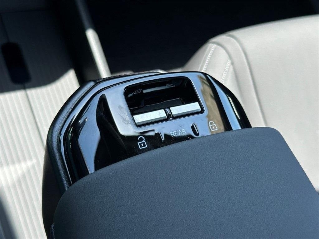 2025 Volvo EX30 Plus Twin Motor Performance