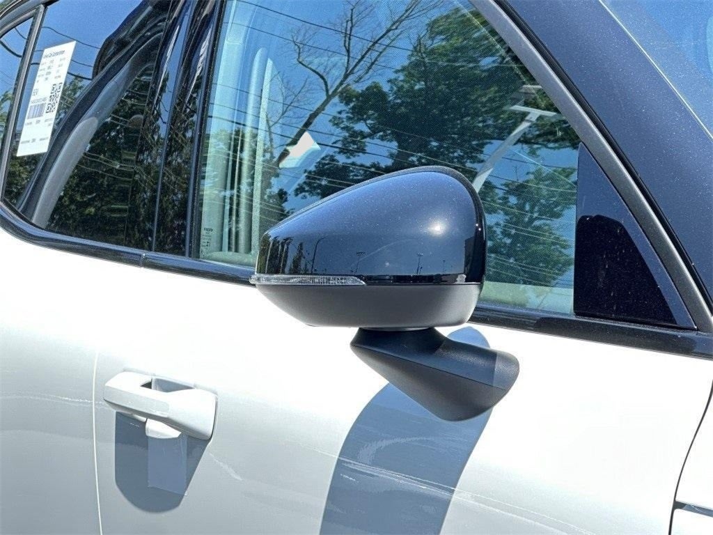 2025 Volvo EX30 Plus Twin Motor Performance