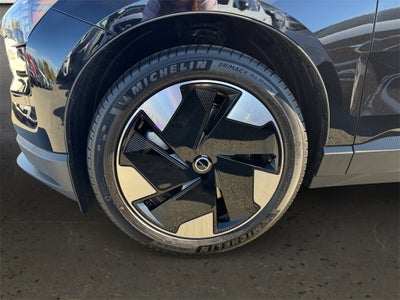 2025 Volvo EX30 Plus Twin Motor Performance