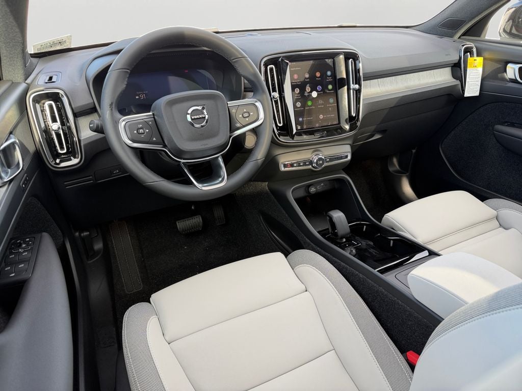 2026 Volvo EX40 Twin Motor Plus