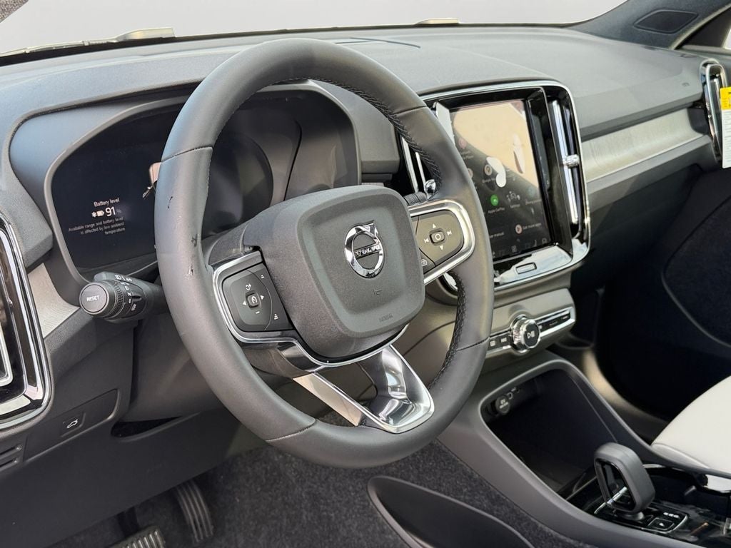 2026 Volvo EX40 Twin Motor Plus