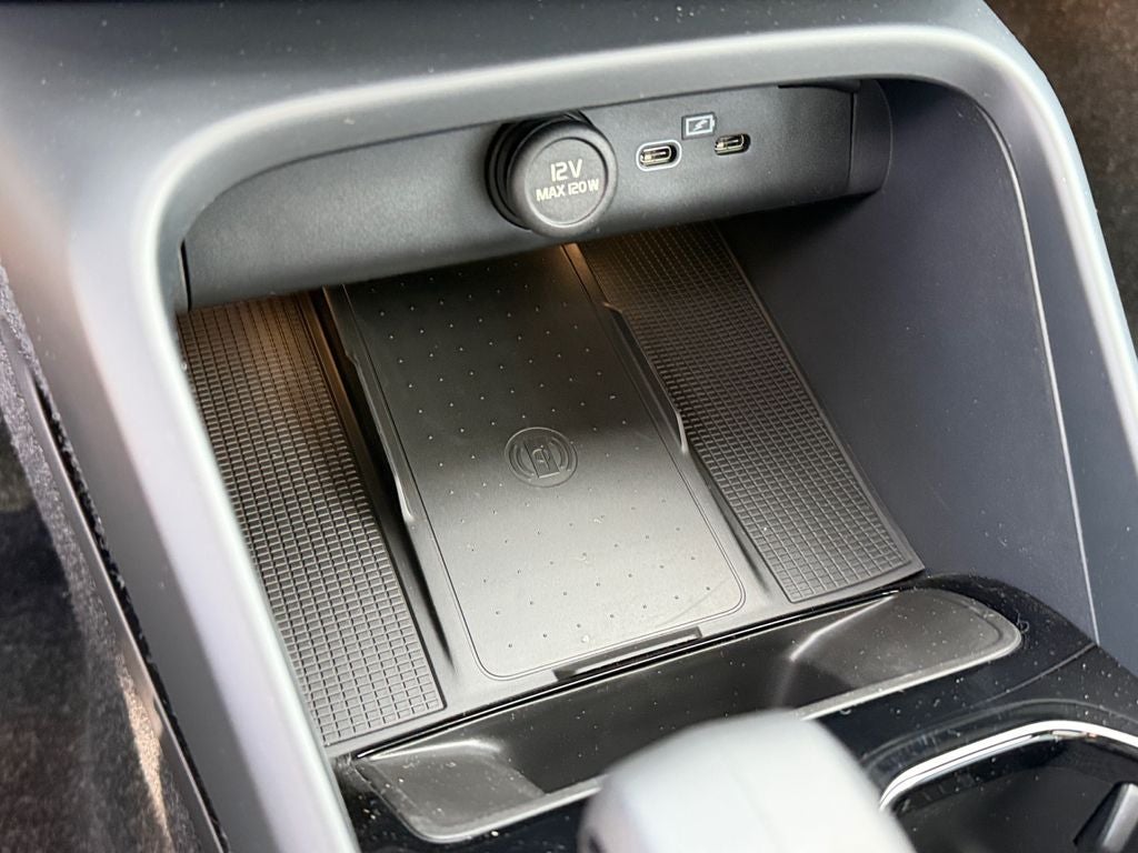 2026 Volvo EX40 Twin Motor Plus