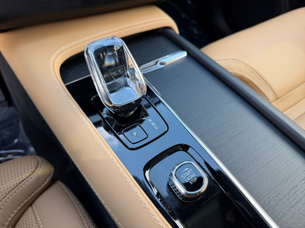 2023 Volvo XC90 Recharge Plug-In Hybrid Ultimate