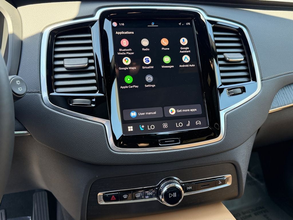2024 Volvo XC90 Recharge Plug-In Hybrid Ultimate
