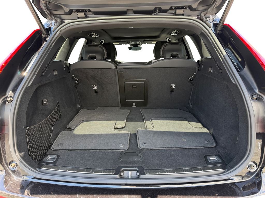 2024 Volvo XC60 Recharge Plug-In Hybrid Ultimate