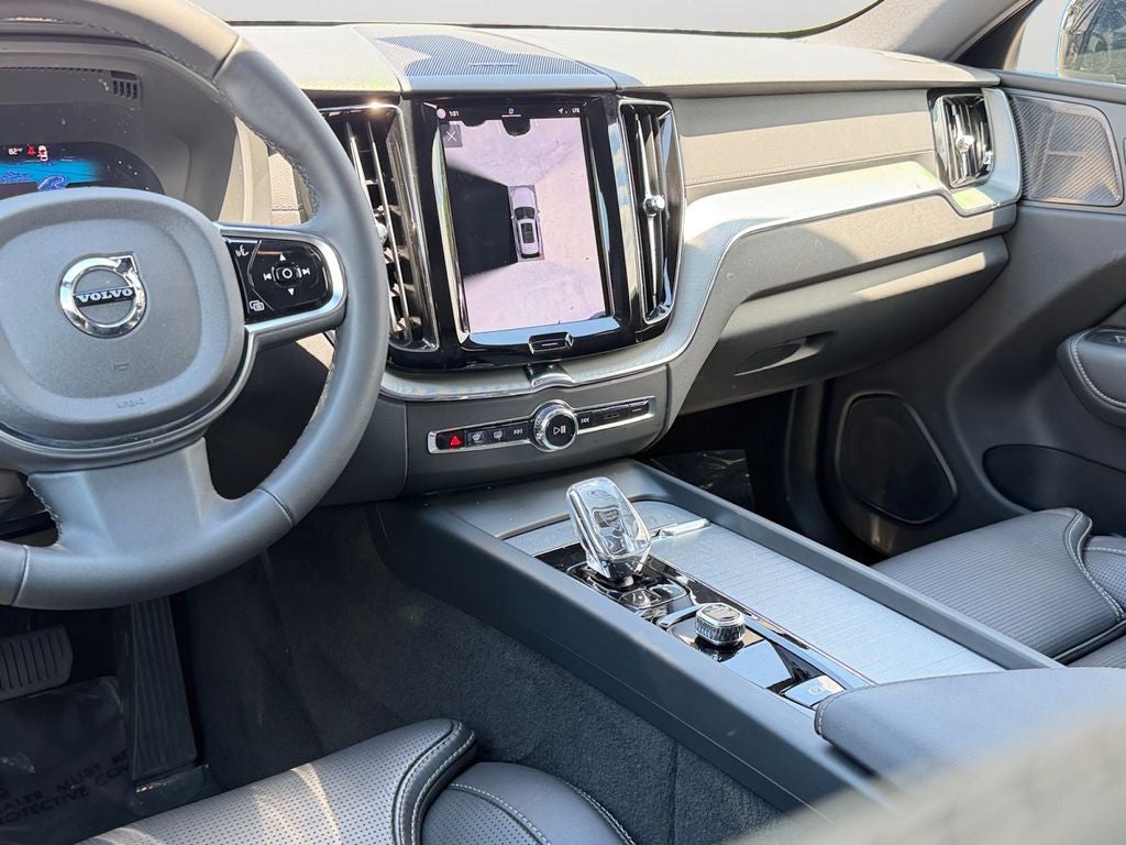 2024 Volvo XC60 Recharge Plug-In Hybrid Ultimate