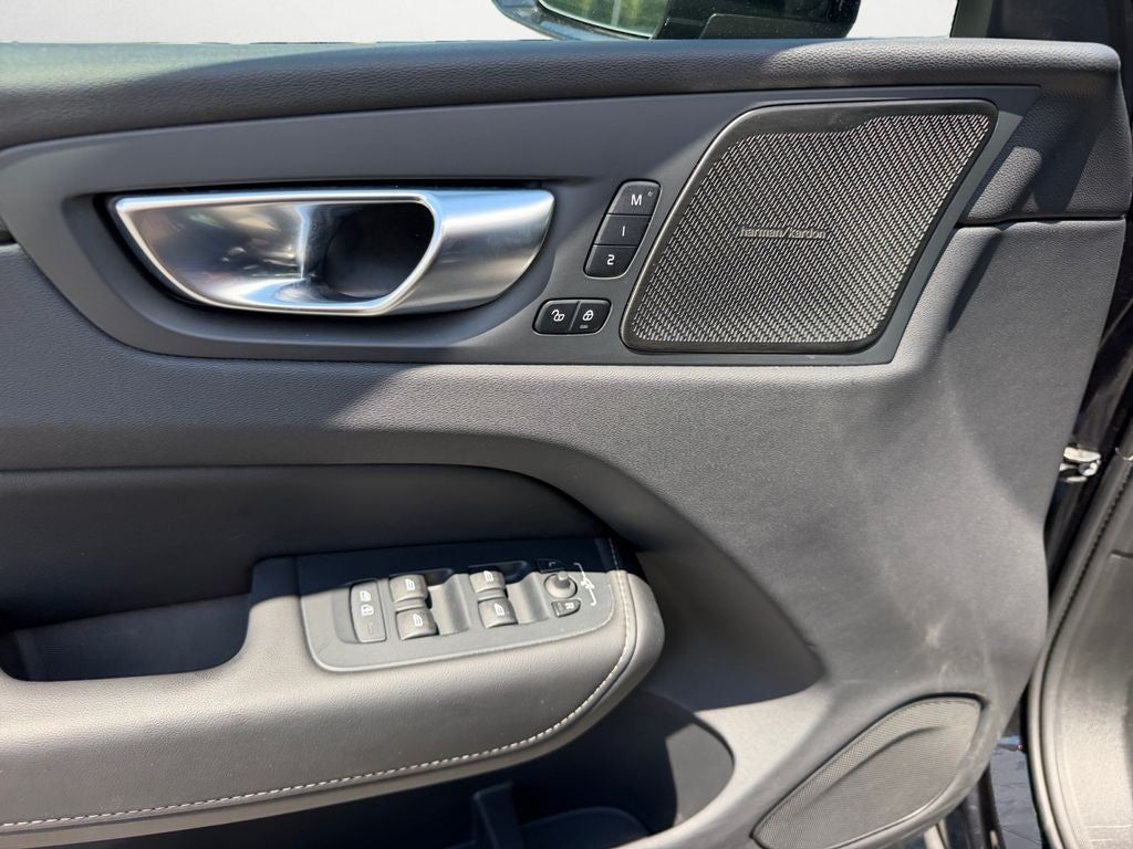 2024 Volvo XC60 Recharge Plug-In Hybrid Ultimate