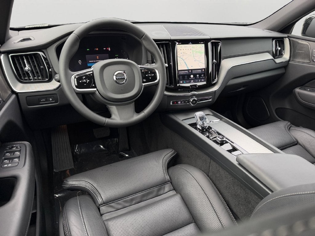 2024 Volvo XC60 Recharge Plug-In Hybrid Ultimate Black Edition Volvo Certified