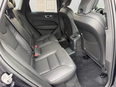 2024 Volvo XC60 Recharge Plug-In Hybrid Ultimate Black Edition Volvo Certified