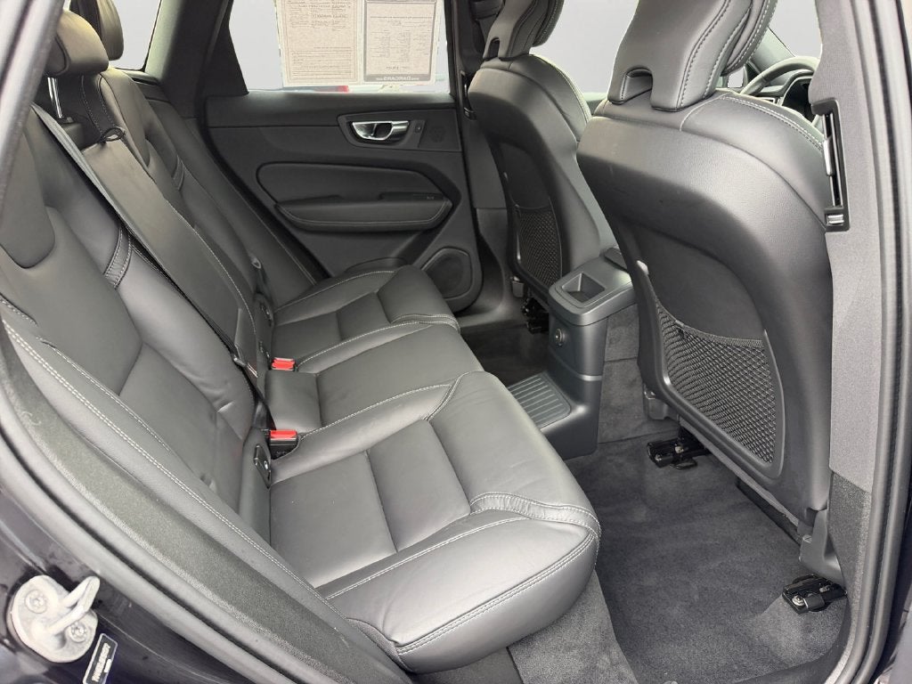 2024 Volvo XC60 Recharge Plug-In Hybrid Ultimate Black Edition Volvo Certified