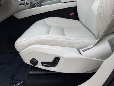 2024 Volvo XC60 Recharge Plug-In Hybrid Core