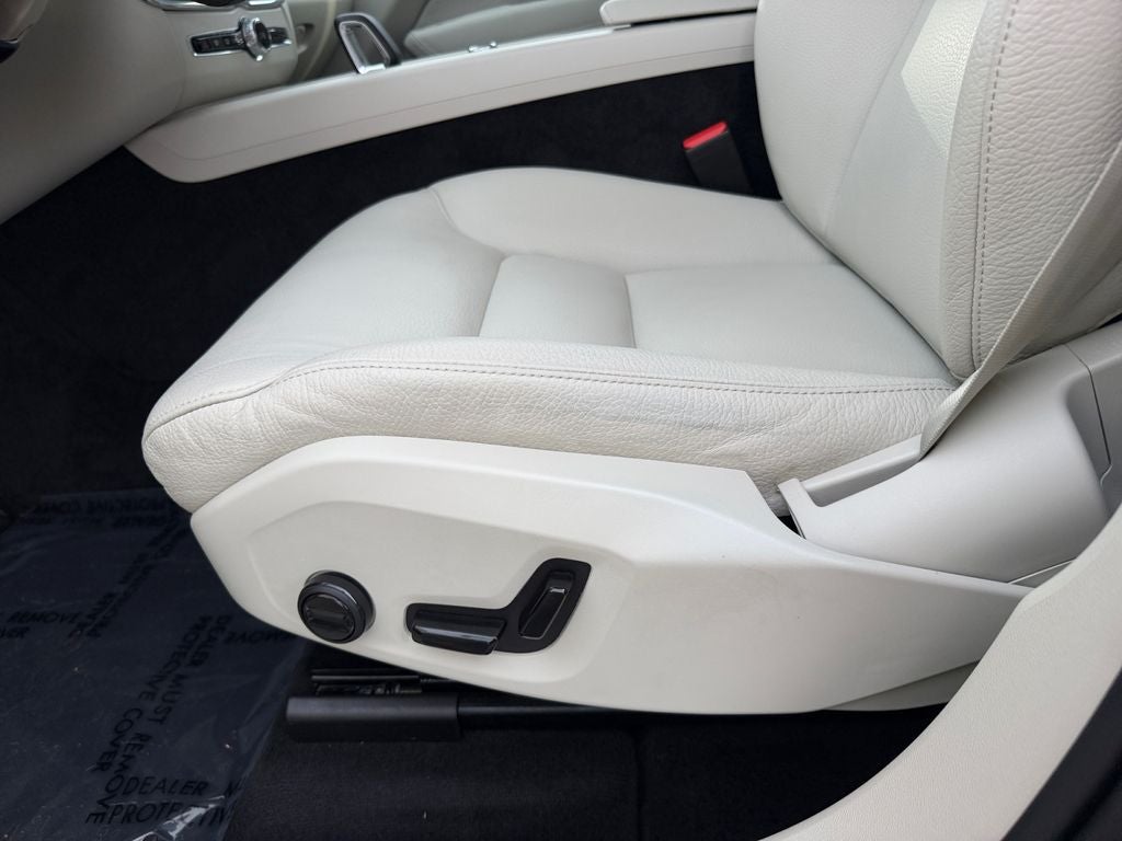 2024 Volvo XC60 Recharge Plug-In Hybrid Core