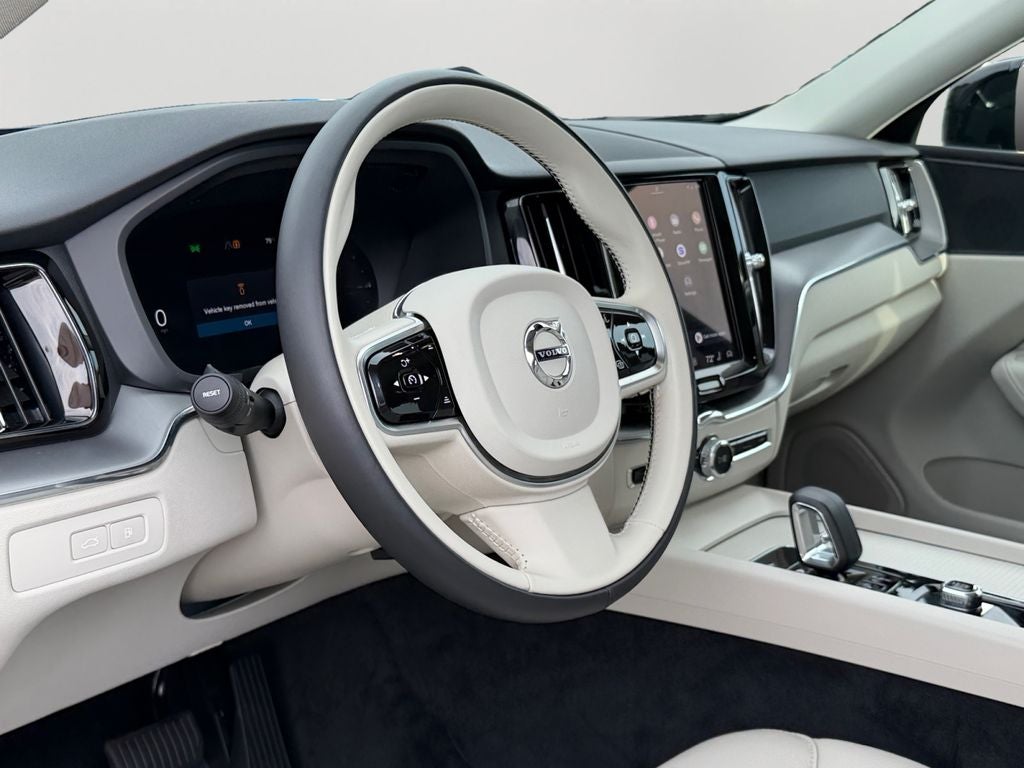 2024 Volvo XC60 Recharge Plug-In Hybrid Core