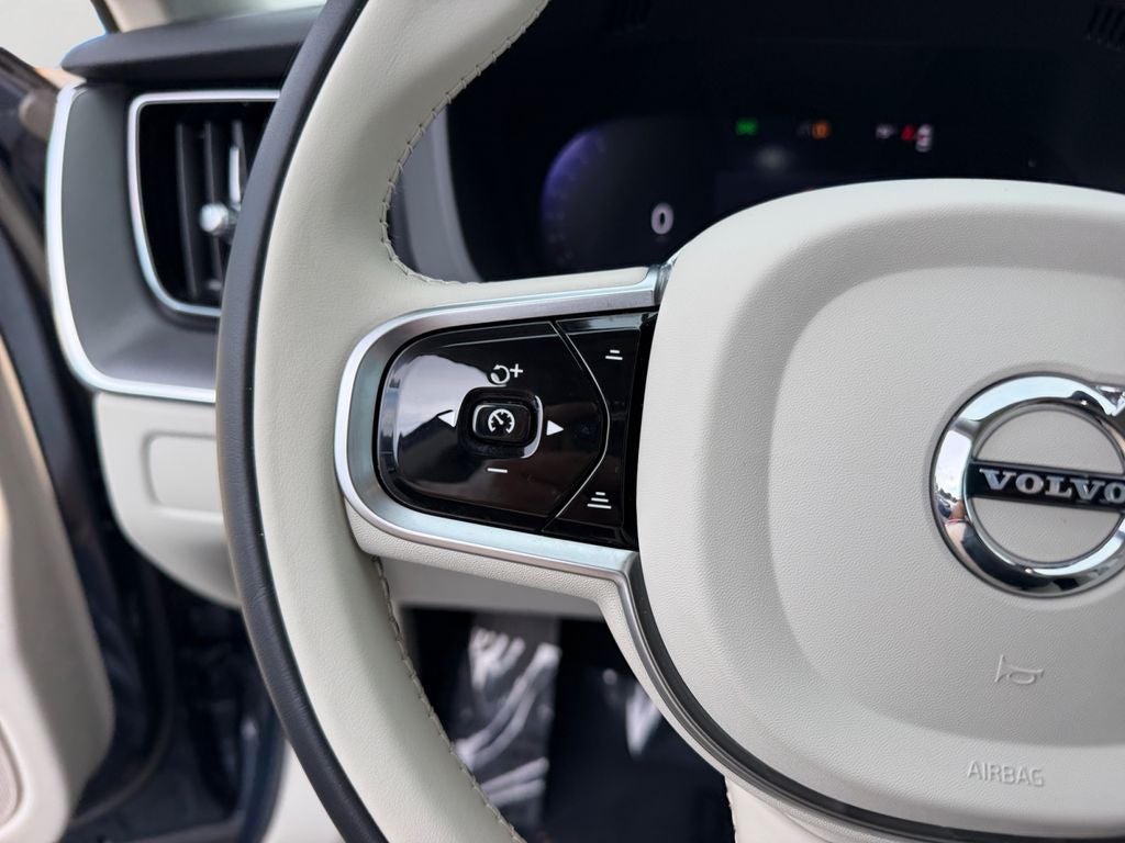 2024 Volvo XC60 Recharge Plug-In Hybrid Core