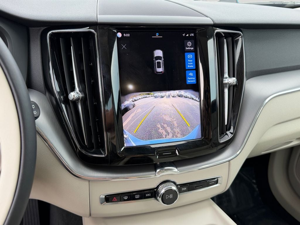 2024 Volvo XC60 Recharge Plug-In Hybrid Core