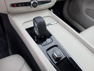 2024 Volvo XC60 Recharge Plug-In Hybrid Core