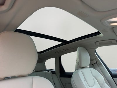 2024 Volvo XC60 Recharge Plug-In Hybrid Core