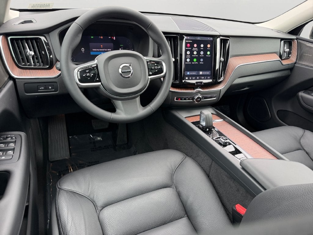 2024 Volvo XC60 Recharge Plug-In Hybrid T8 Plus Dark Theme Volvo Certified