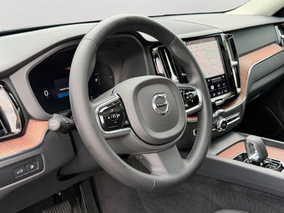 2024 Volvo XC60 Recharge Plug-In Hybrid T8 Plus Dark Theme Volvo Certified