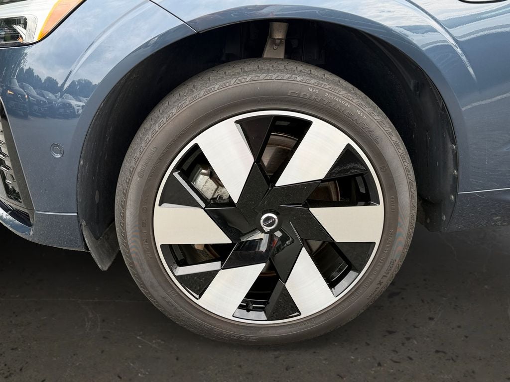 2024 Volvo XC60 Recharge Plug-In Hybrid T8 Plus Dark Theme Volvo Certified