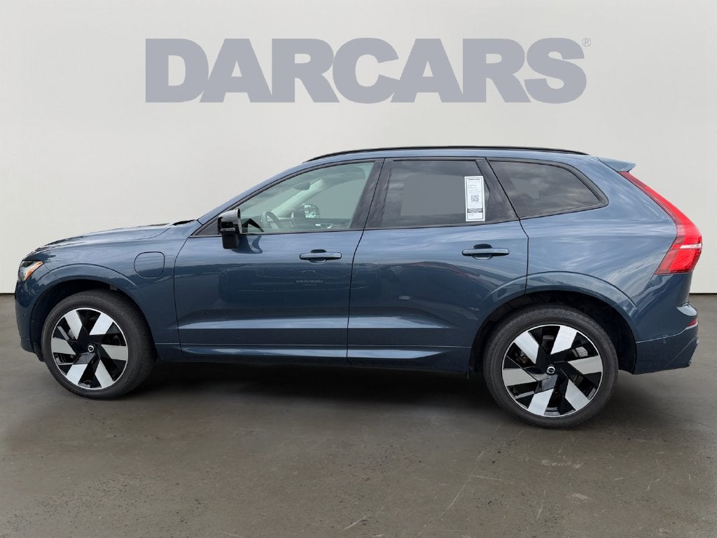 2024 Volvo XC60 Recharge Plug-In Hybrid T8 Plus Dark Theme Volvo Certified