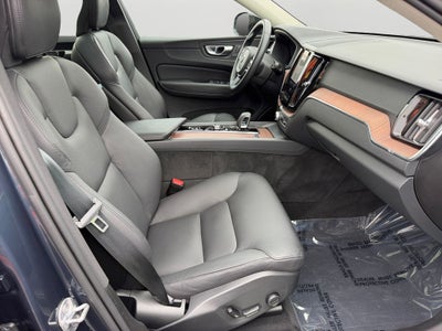 2024 Volvo XC60 Recharge Plug-In Hybrid T8 Plus Dark Theme Volvo Certified