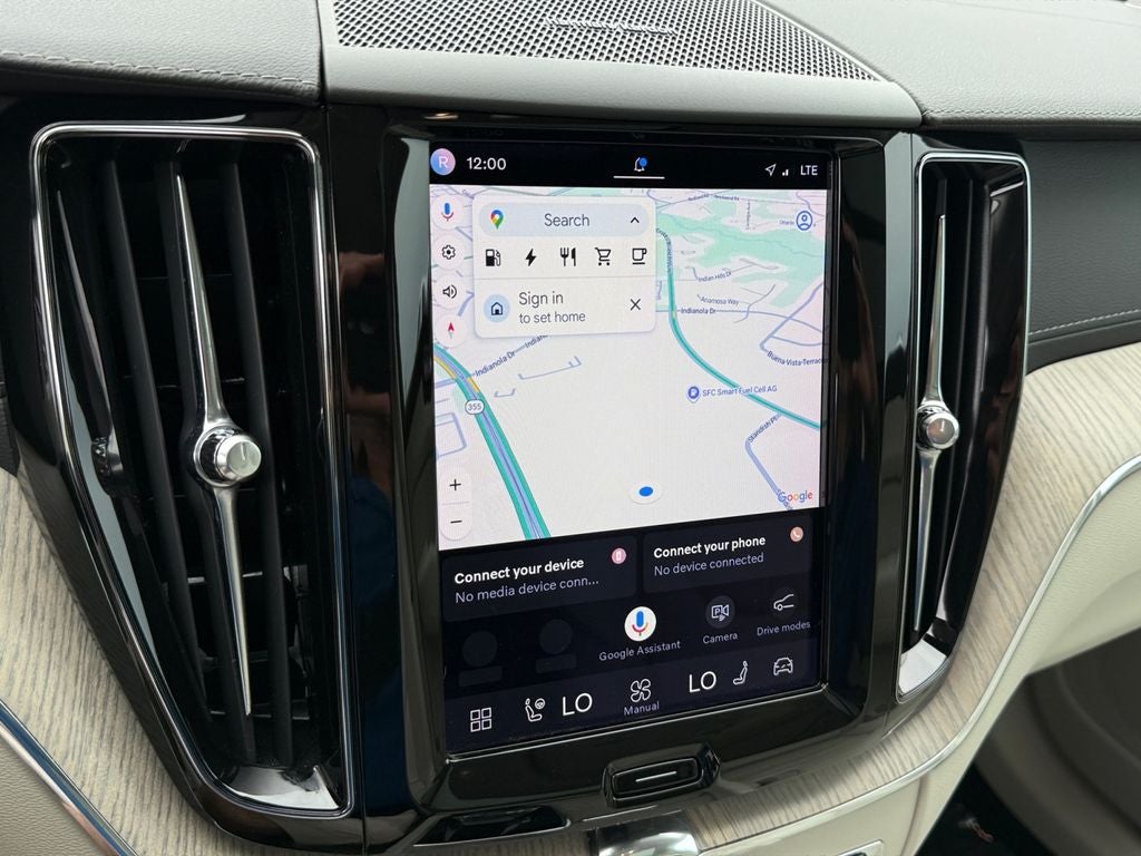 2022 Volvo XC60 Recharge Plug-In Hybrid T8 Inscription