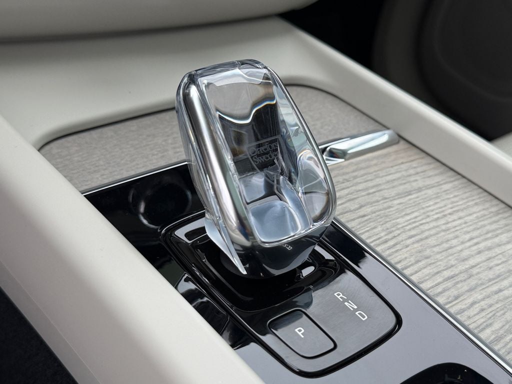 2022 Volvo XC60 Recharge Plug-In Hybrid T8 Inscription