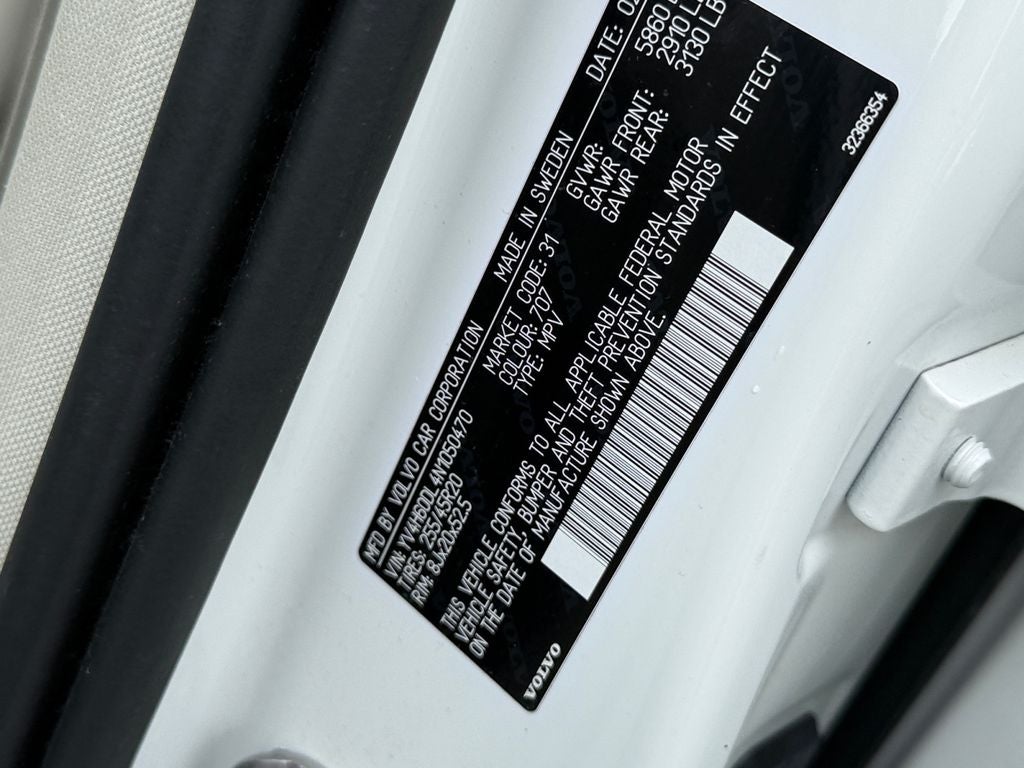 2022 Volvo XC60 Recharge Plug-In Hybrid T8 Inscription