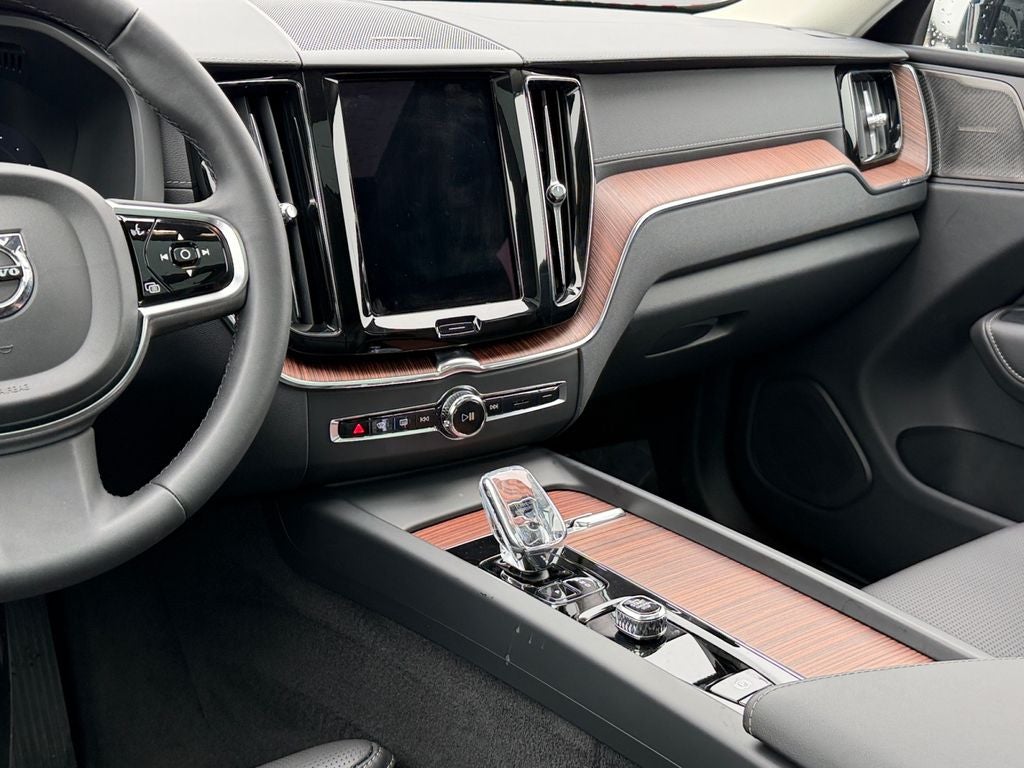 2024 Volvo XC60 Recharge Plug-In Hybrid Ultimate Volvo Certified