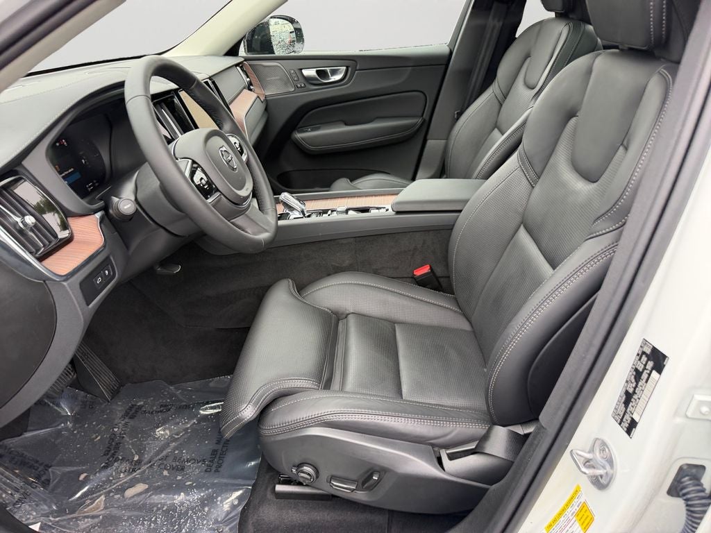 2024 Volvo XC60 Recharge Plug-In Hybrid Ultimate Volvo Certified