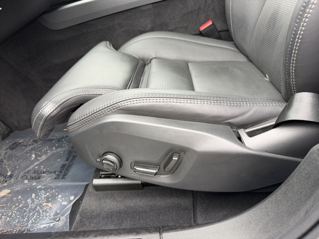 2024 Volvo XC60 Recharge Plug-In Hybrid Ultimate Volvo Certified