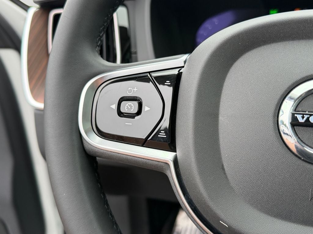 2024 Volvo XC60 Recharge Plug-In Hybrid Ultimate Volvo Certified