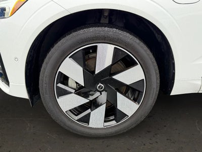 2024 Volvo XC60 Recharge Plug-In Hybrid Ultimate Volvo Certified