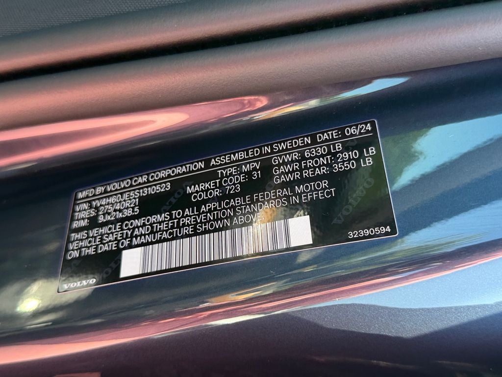 2025 Volvo XC90 Plug-In Hybrid T8 Plus 6 Passenger