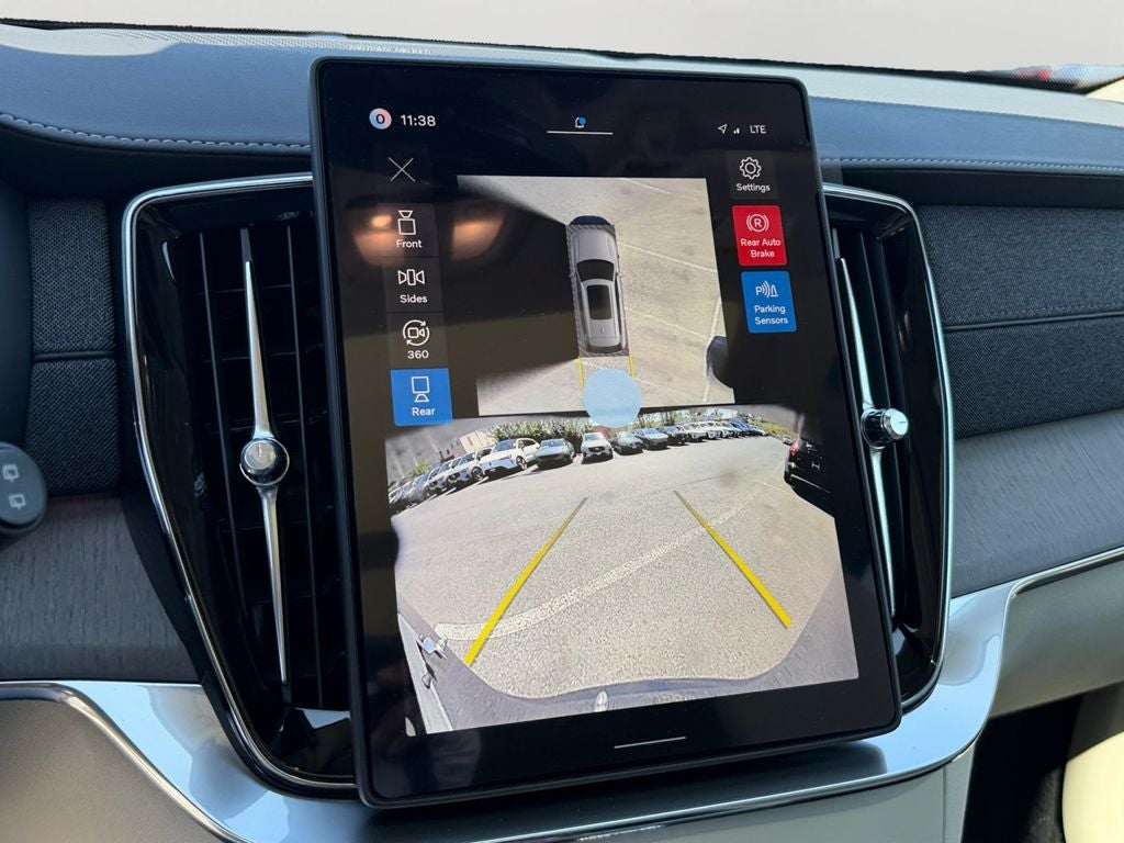 2026 Volvo XC90 Plug-In Hybrid T8 Ultra