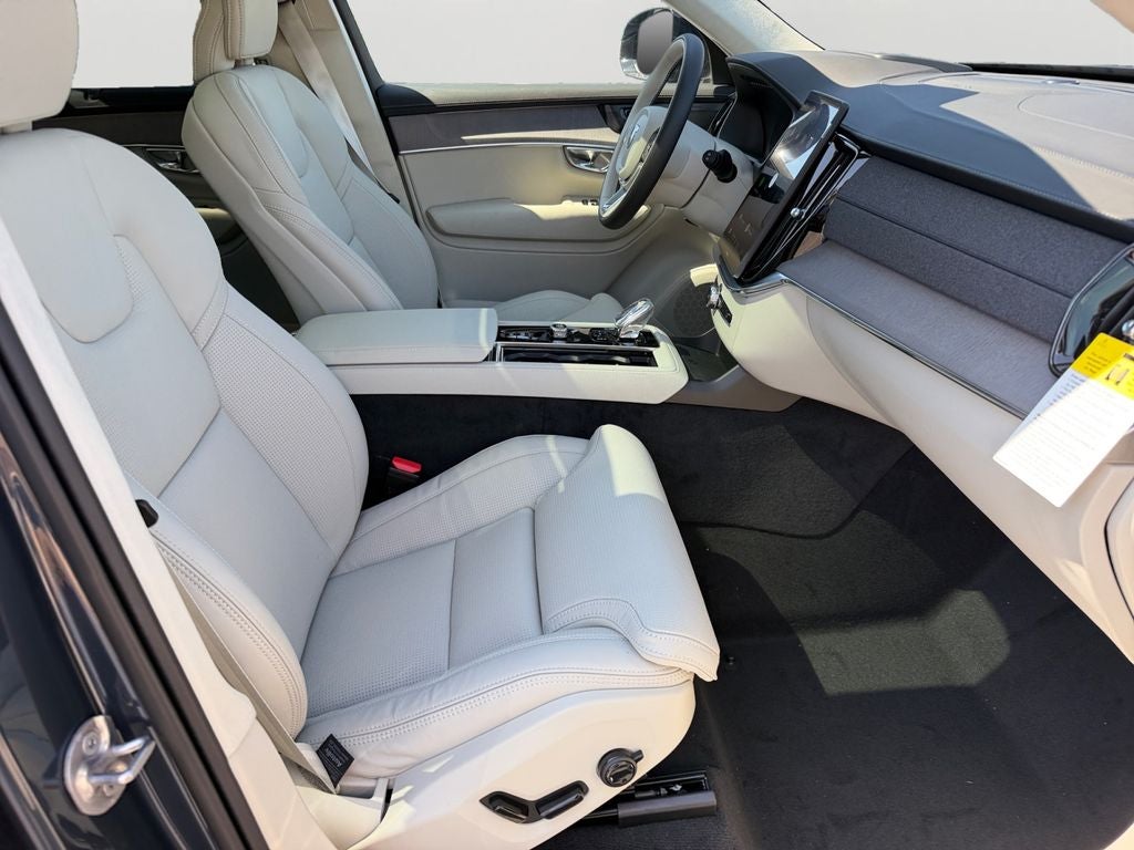 2026 Volvo XC90 Plug-In Hybrid T8 Ultra