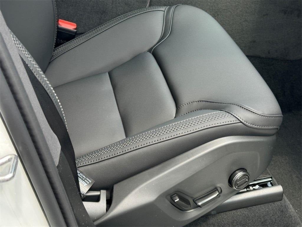 2025 Volvo XC90 Plug-In Hybrid T8 Plus 7 Passenger 2025.5