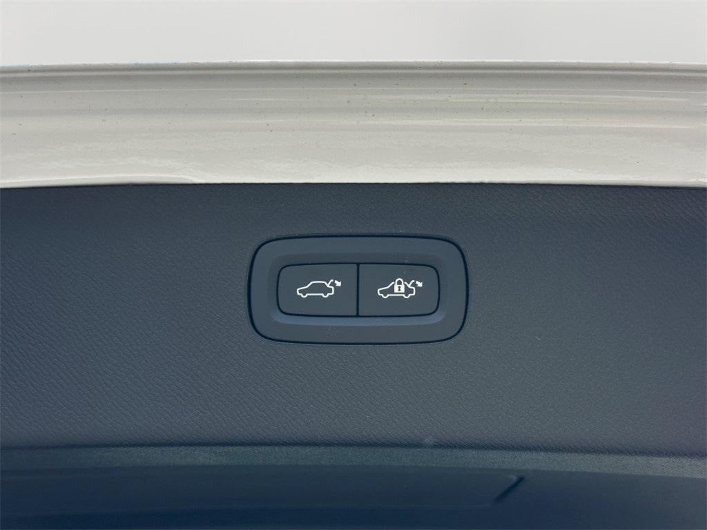 2025 Volvo XC90 Plug-In Hybrid T8 Plus 7 Passenger 2025.5