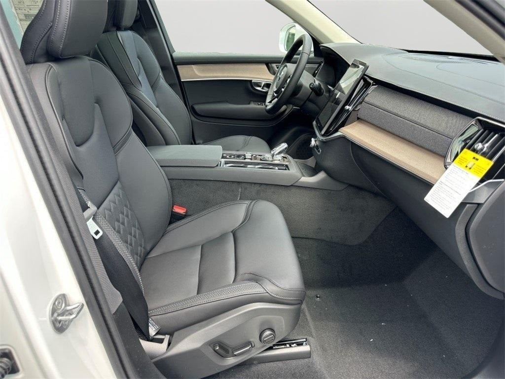 2025 Volvo XC90 Plug-In Hybrid T8 Plus 7 Passenger 2025.5