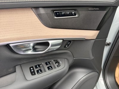 2026 Volvo XC90 Plug-In Hybrid T8 Plus 7 Passenger