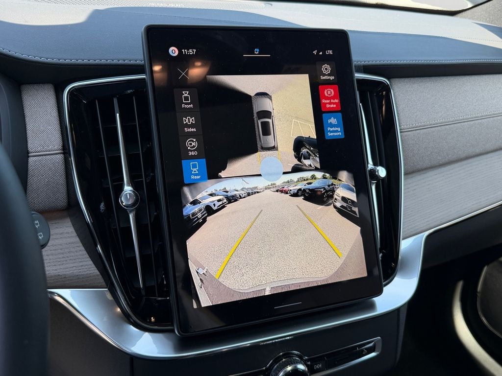 2026 Volvo XC90 Plug-In Hybrid T8 Plus 7 Passenger