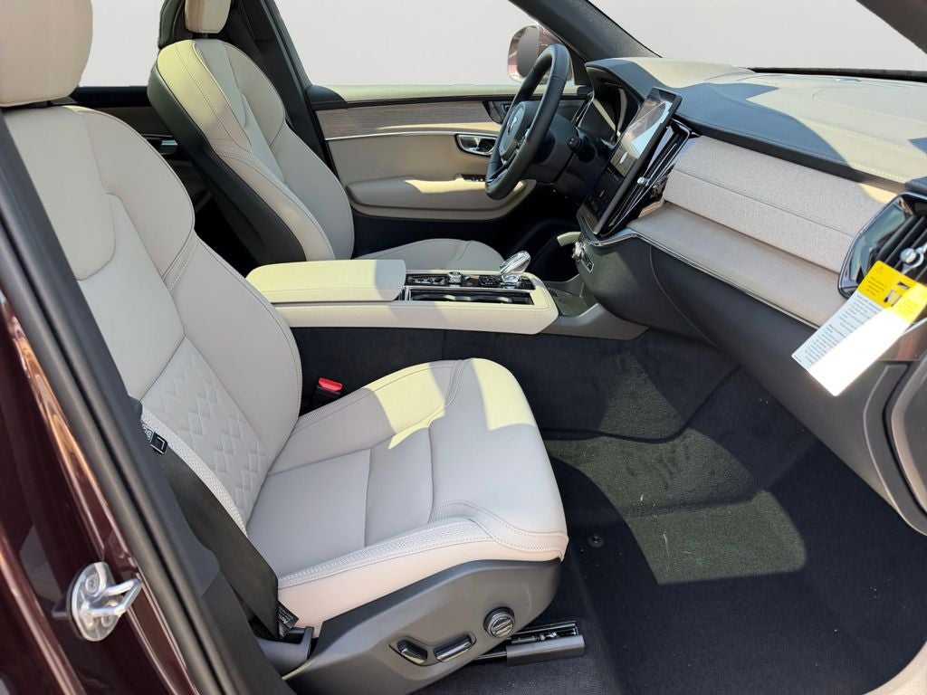 2026 Volvo XC90 Plug-In Hybrid T8 Plus 7 Passenger