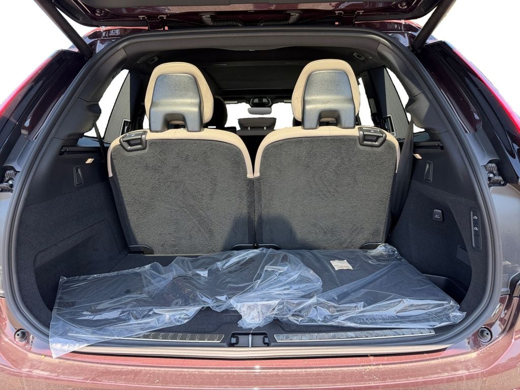 2026 Volvo XC90 Plug-In Hybrid T8 Plus 7 Passenger