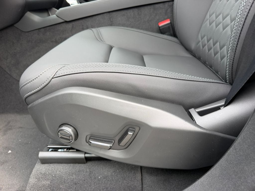2026 Volvo XC90 Plug-In Hybrid T8 Plus 7 Passenger