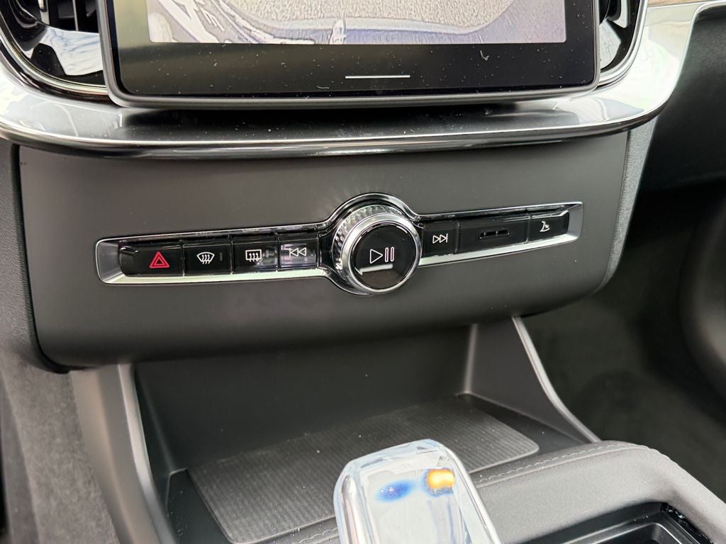 2026 Volvo XC90 Plug-In Hybrid T8 Plus 7 Passenger